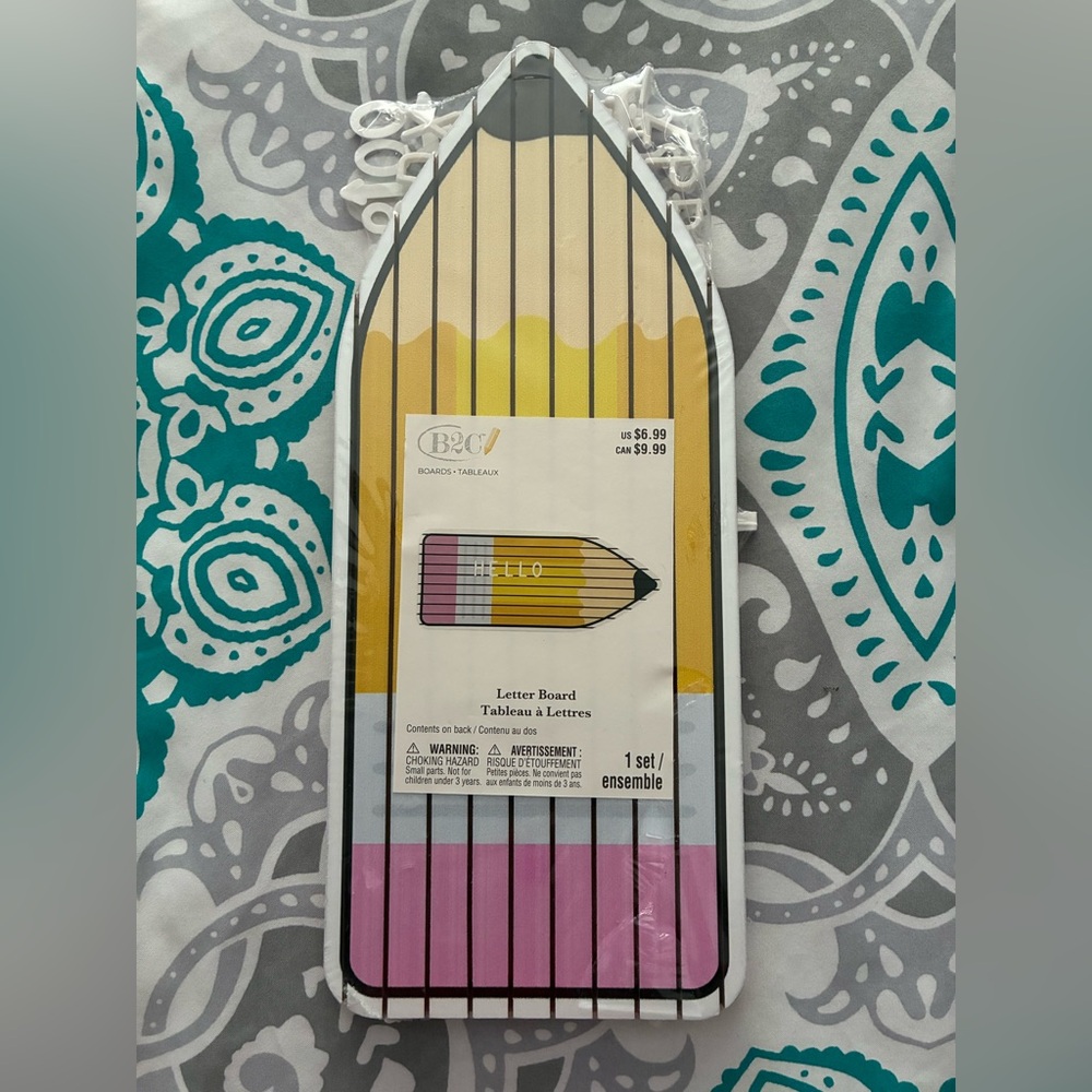 Pencil Letter Board Wooden Decoration for School/Teachers NWT